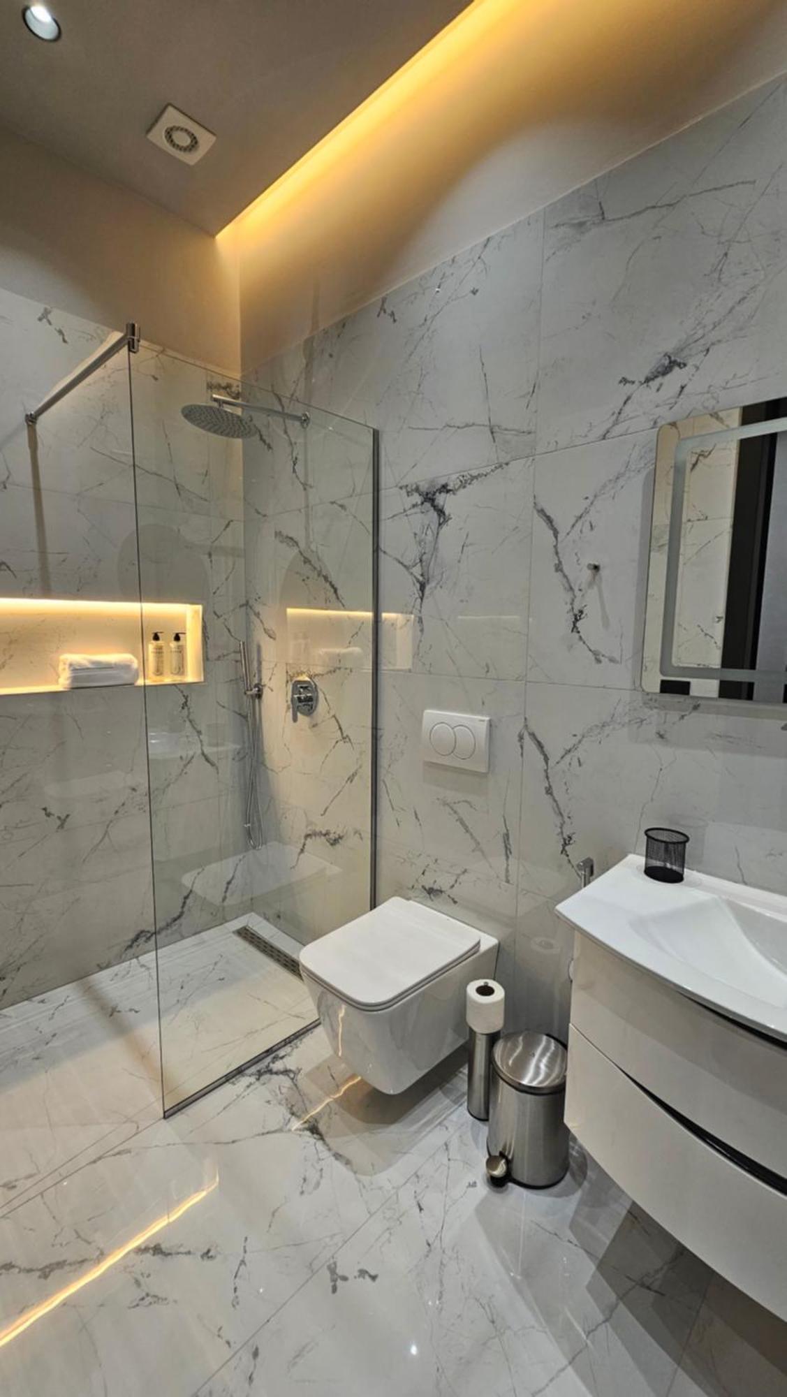 The Roots Boutique Hotel Shkodër Exteriör bild